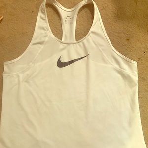Nike top